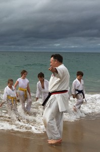 beach training lined on the beach (4)
